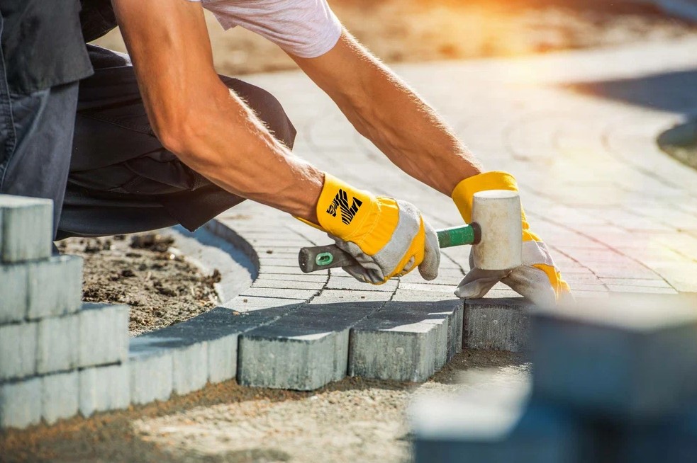 Машина для укладки брусчатки - ускорение мощения в 5 раз