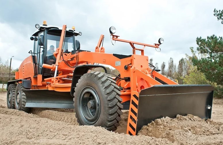 Планировщик грунта - функции и отличие от автогрейдера