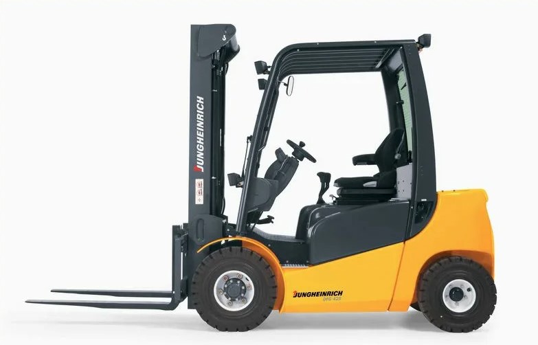 Погрузчик - какие бывают виды и в чём их отличия